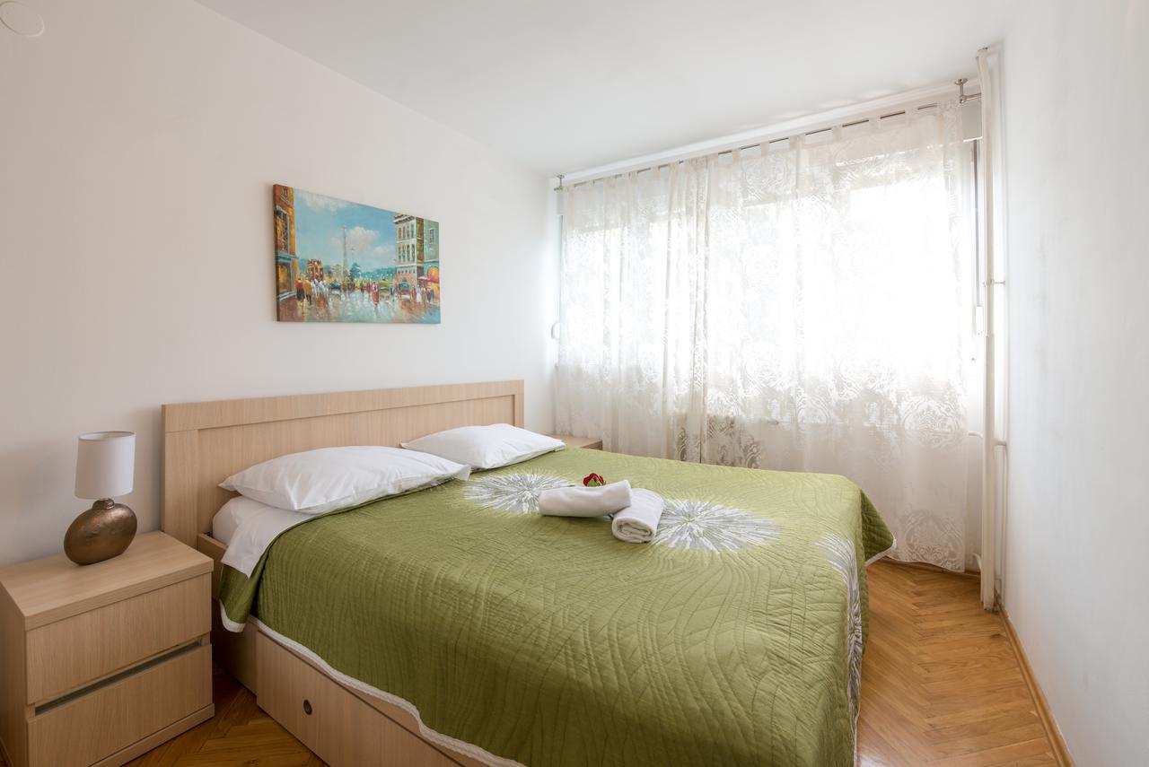 Apartment Vilea Сплит Екстериор снимка